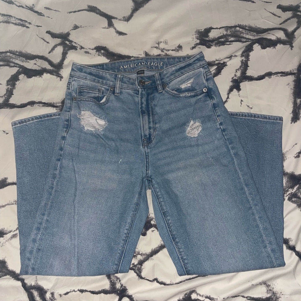 American Eagle Outfitters High Rise Distressed Blue Jeans